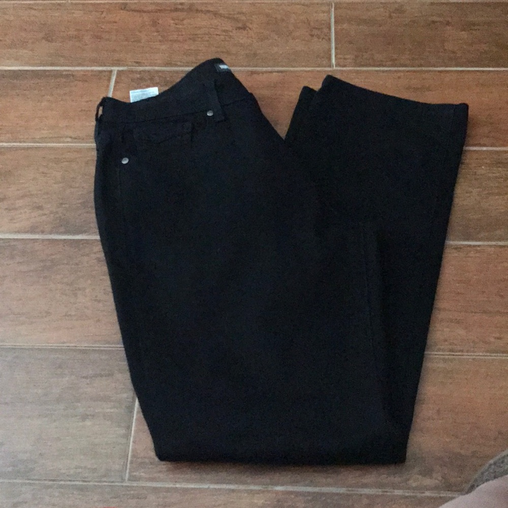 Black 505 Levi’s straight leg size 12 32 Inseam